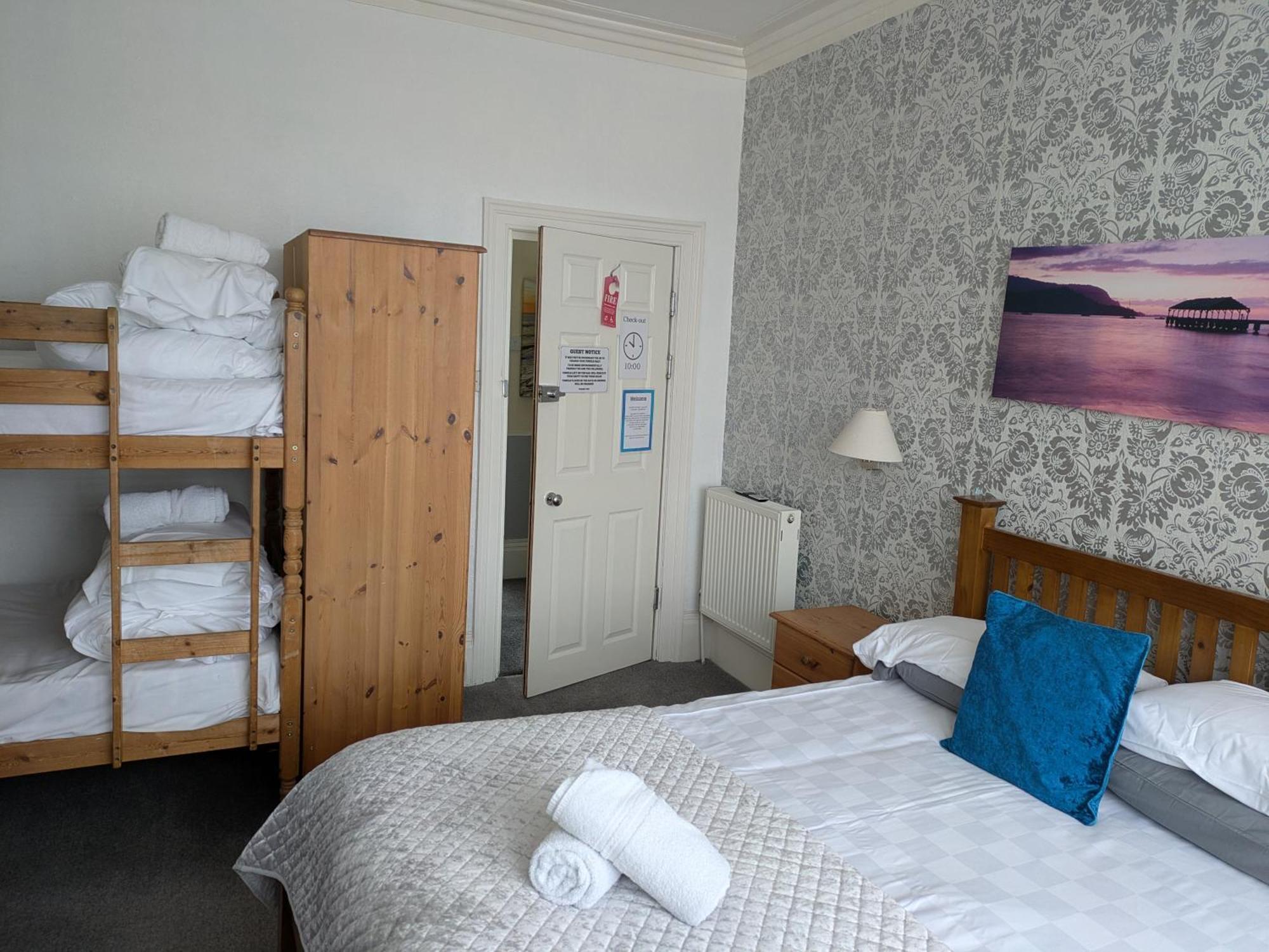 The Kenton 4*